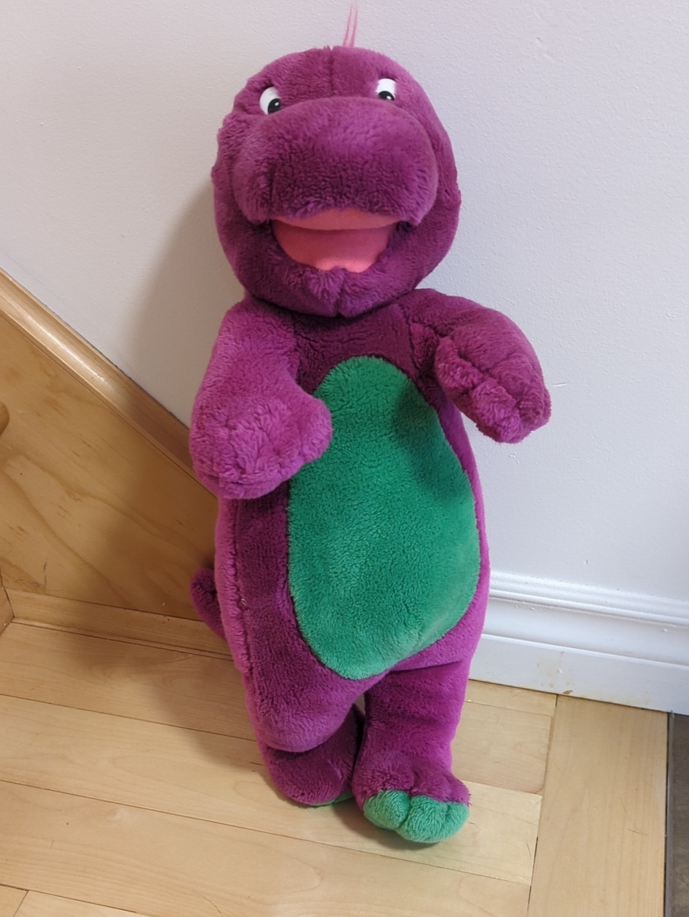 Vintge 90s Barney Plush